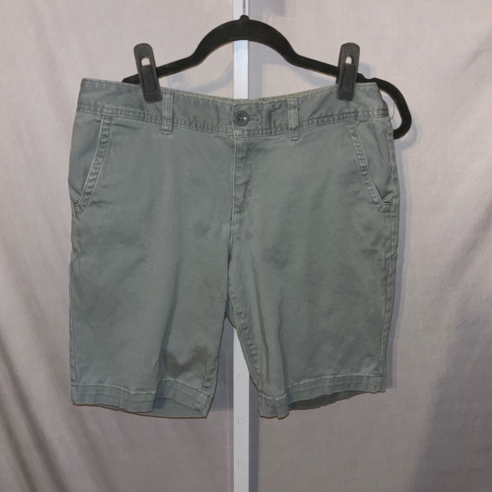 Eddie Bauer Women’s Size 6 Shorts Slightly Curvy Fit